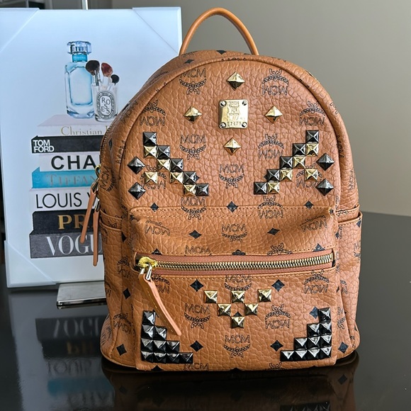 MCM Stark Studded Visetos Backpack - Picture 1 of 16